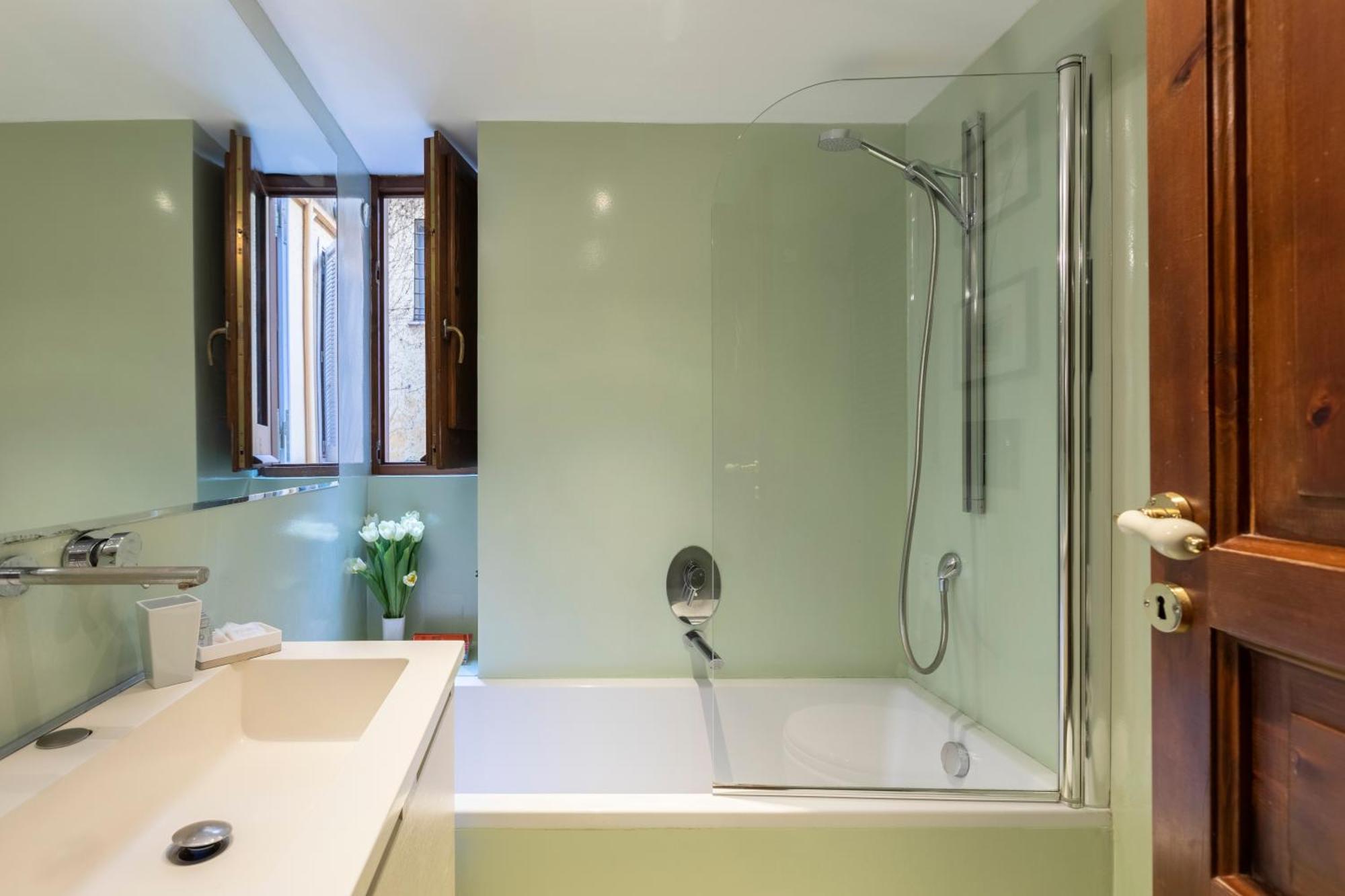 Romac Coronari With Gym, Sauna And Garden Εξωτερικό φωτογραφία