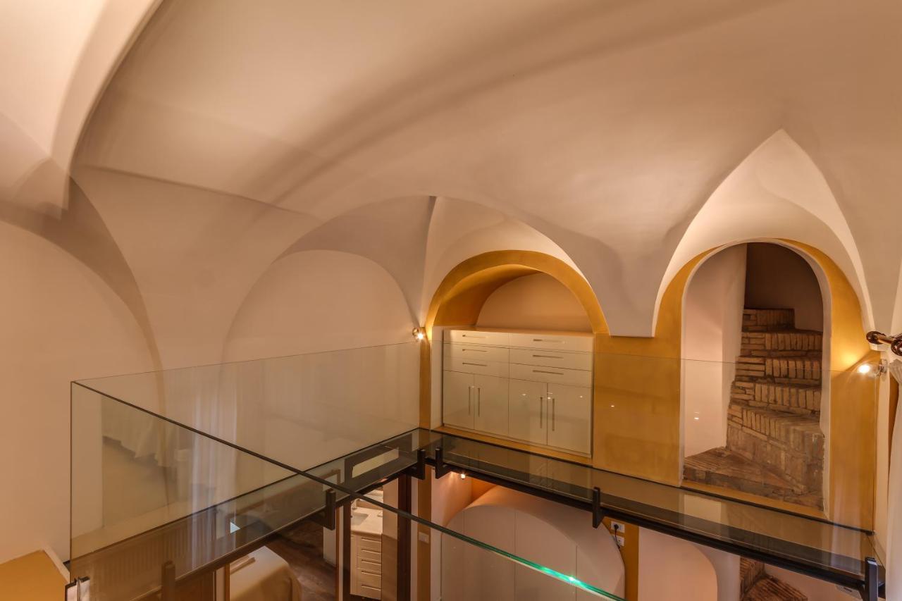 Romac Coronari With Gym, Sauna And Garden Εξωτερικό φωτογραφία